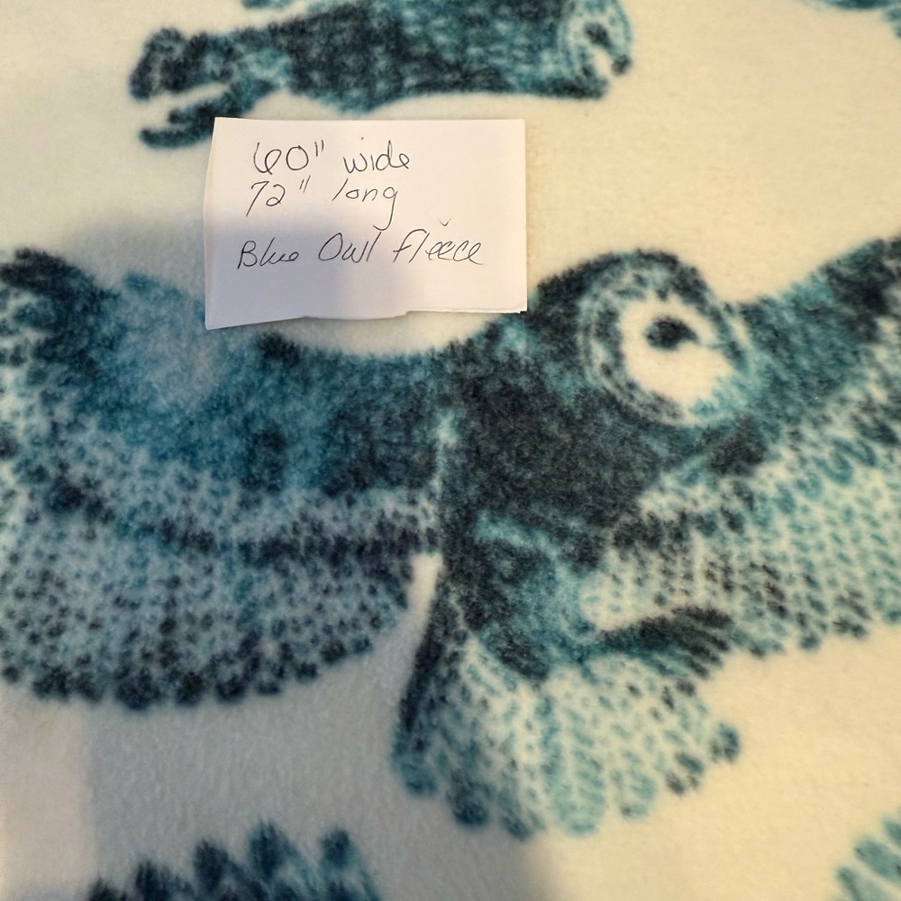 Teal Snowy Owl Fleece Material 60x72” - Picture 4 of 4